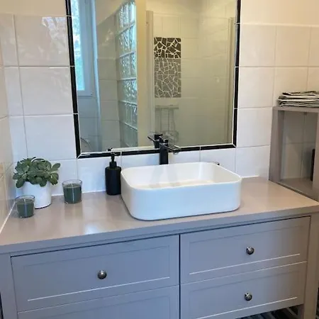 Spacieux A Proximite Du Centre De Cannes Apartman